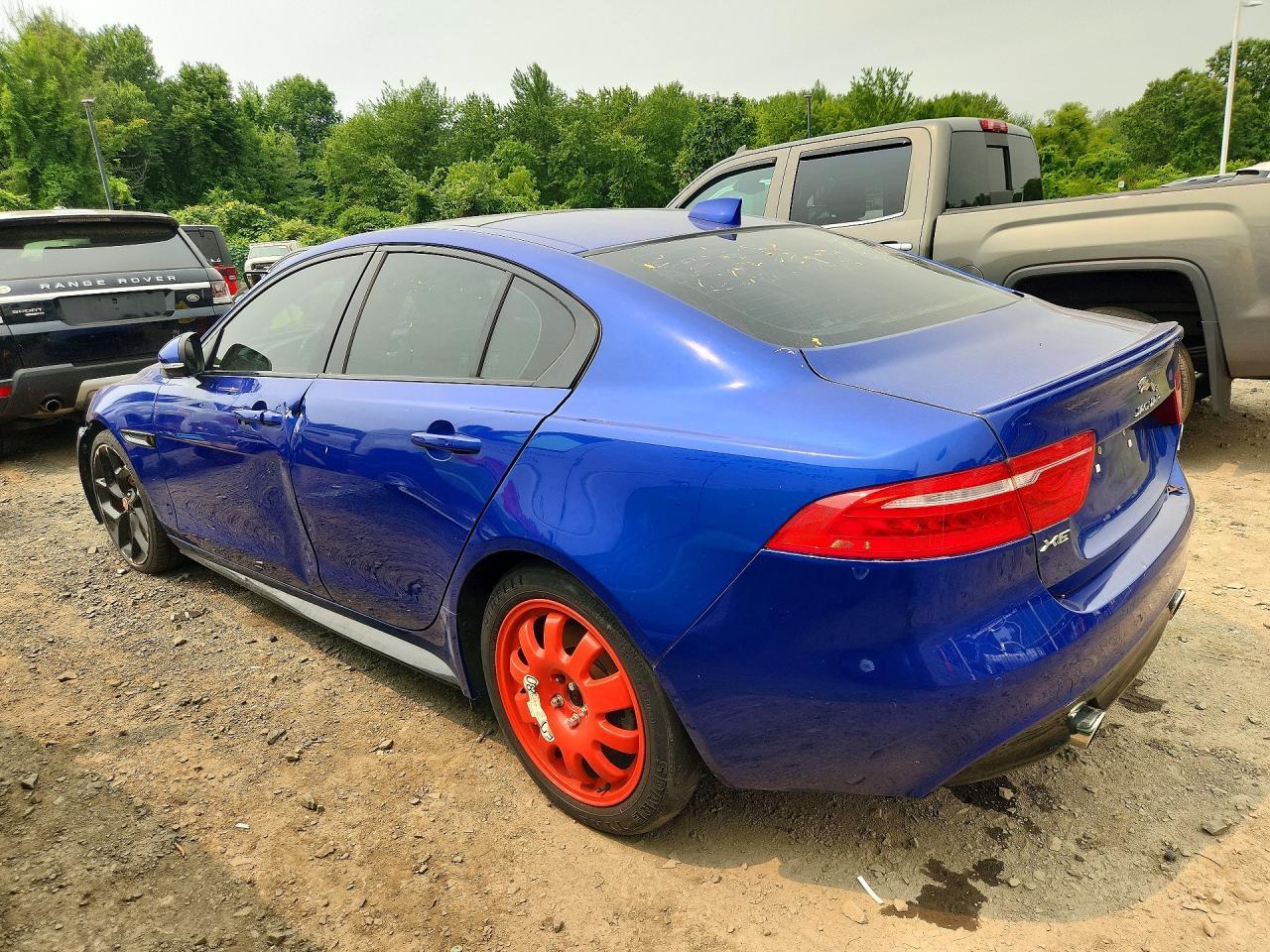 2019 Jaguar Xe S - zdjęcie 2