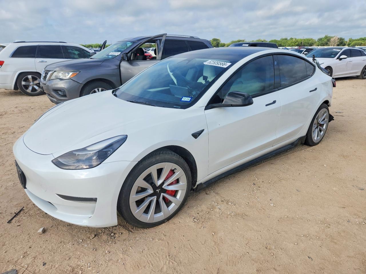 2023 Tesla Model 3 - zdjęcie główne