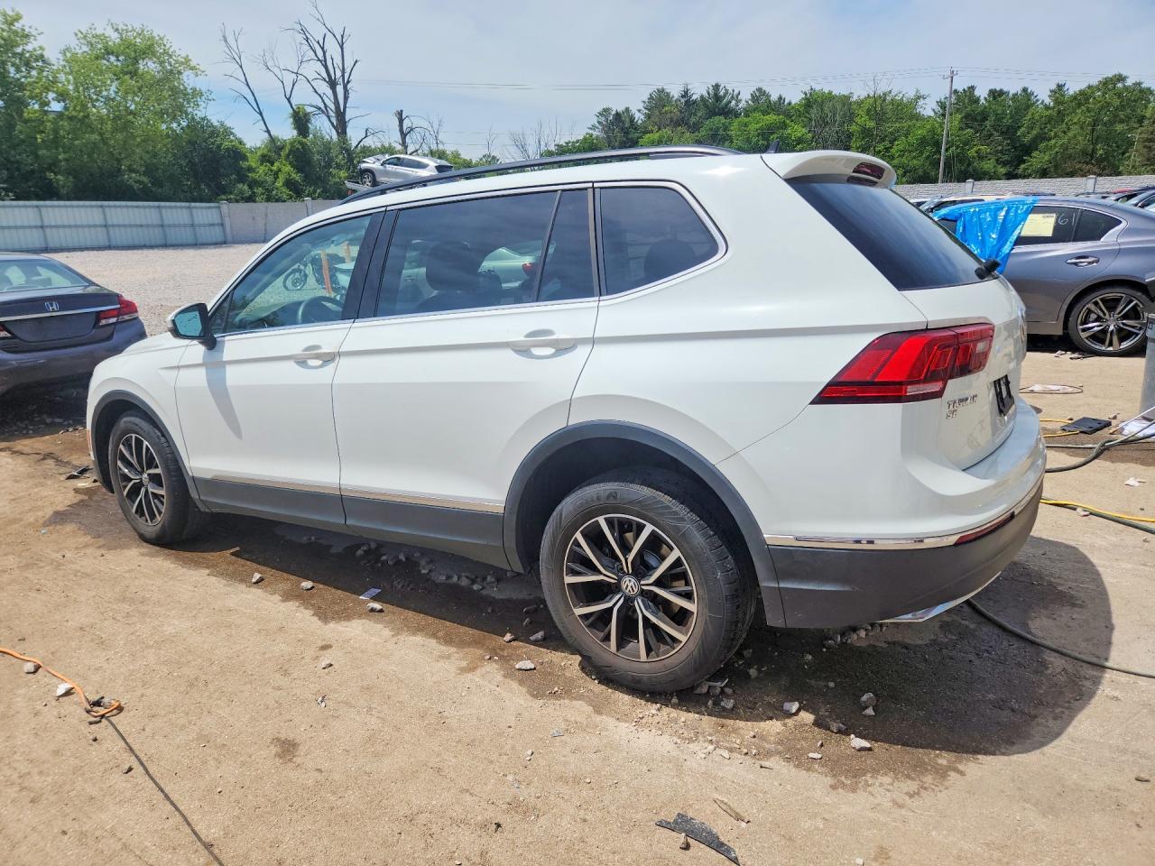 2021 Volkswagen Tiguan Se - zdjęcie 2