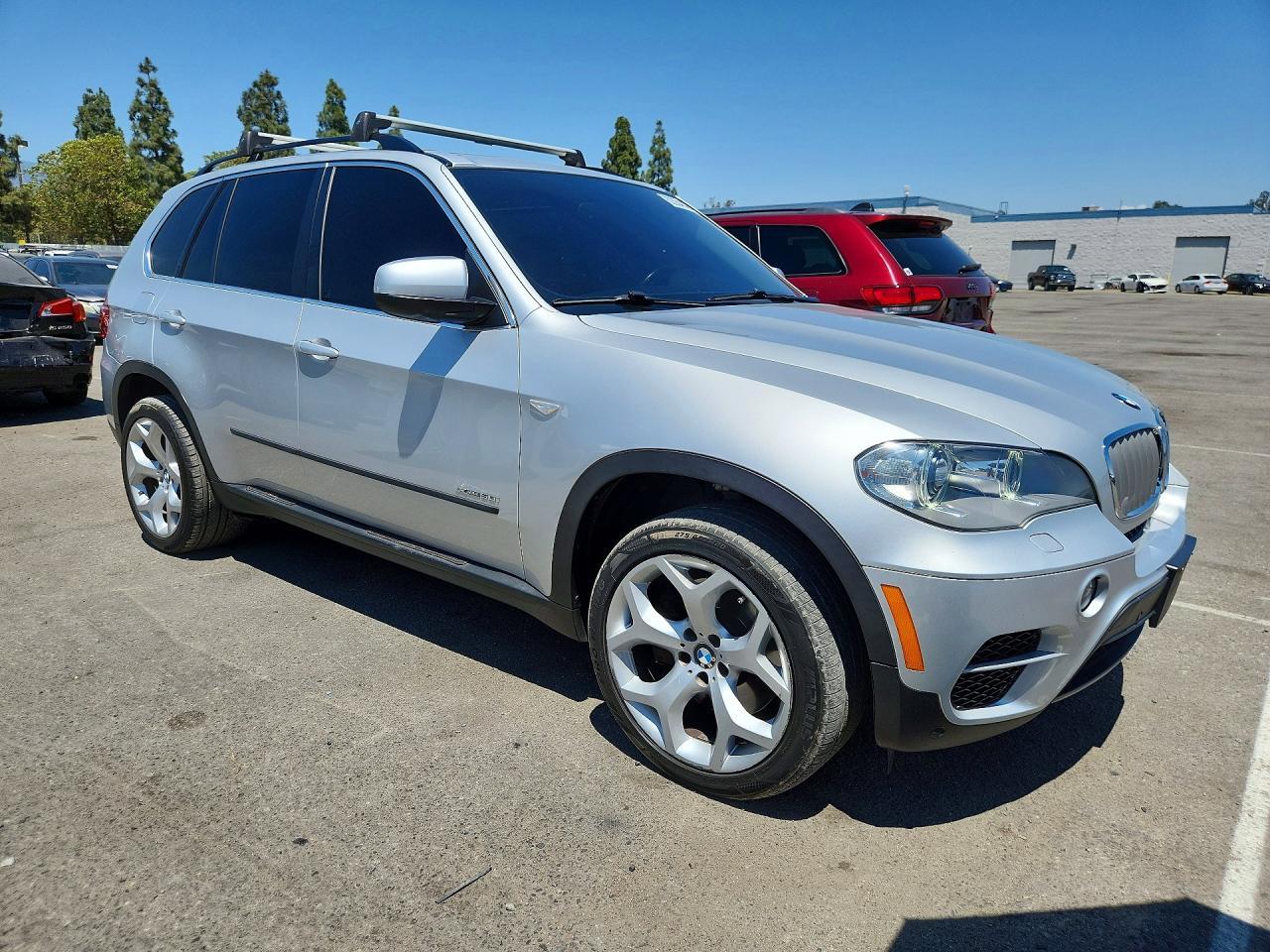 2013 BMW X5 xDrive50I - zdjęcie 4