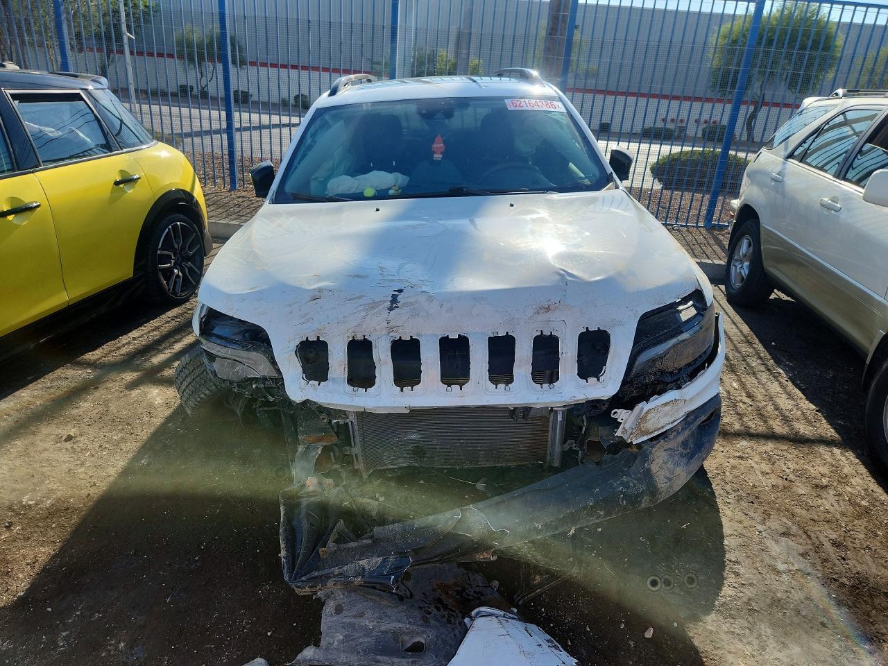 2022 Jeep Cherokee Trailhawk - zdjęcie 5