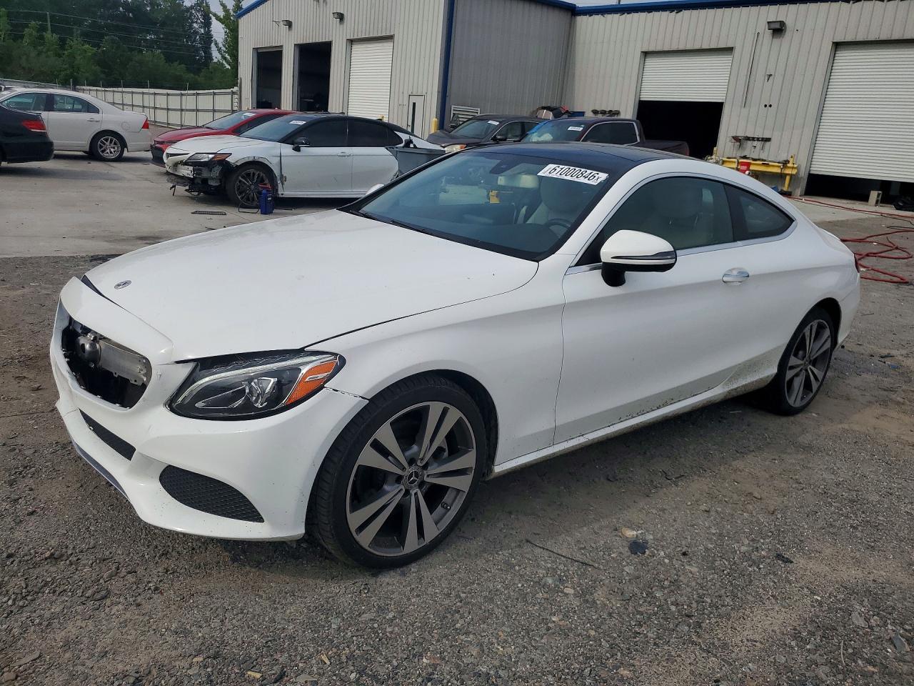 2017 Mercedes-Benz C 300 - zdjęcie główne