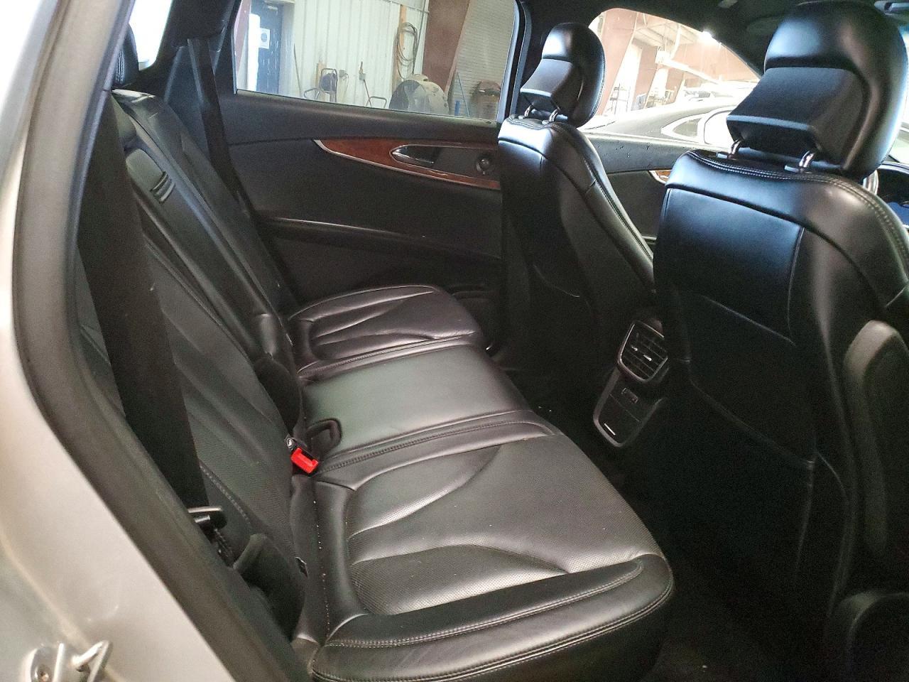 2016 Lincoln Mkx Reserve - zdjęcie 10