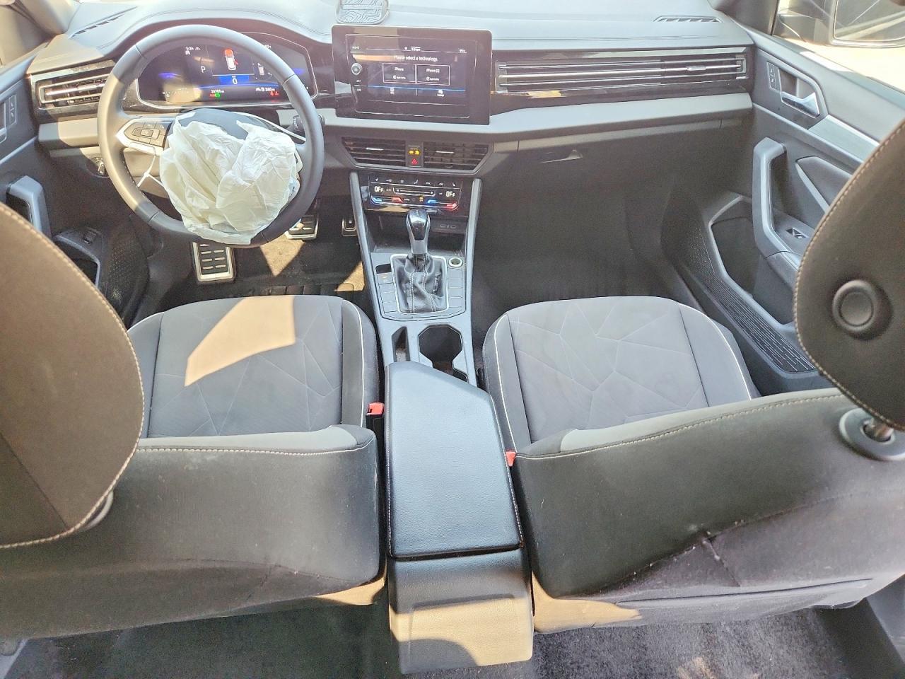 2025 Volkswagen Jetta Sport - zdjęcie 8