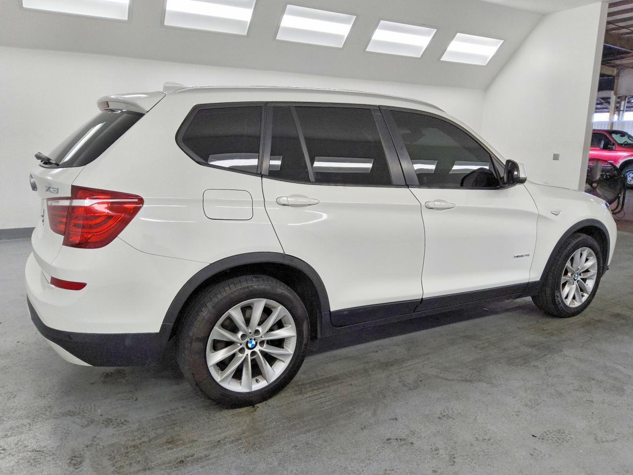 2015 BMW X3 xDrive28I - zdjęcie 3