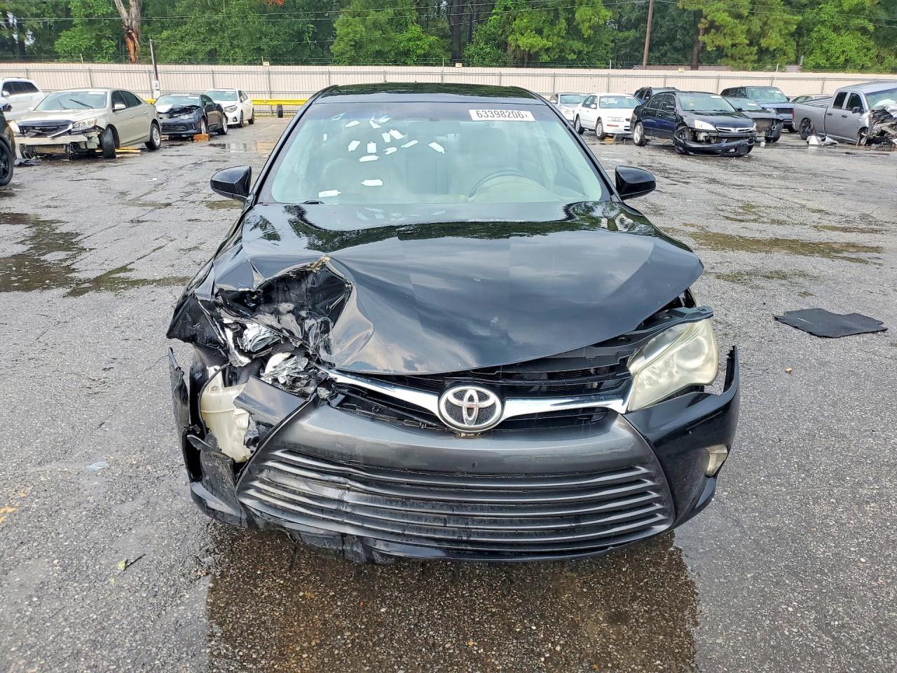 2015 Toyota Camry Le - zdjęcie 5