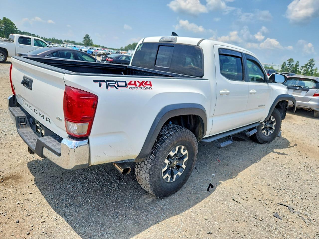 2017 Toyota Tacoma Trd Off-Road - zdjęcie 3