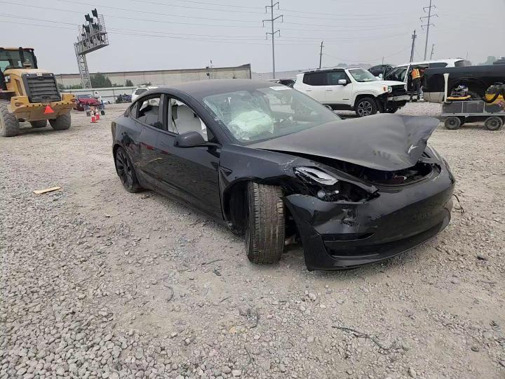 2022 Tesla Model 3 - zdjęcie 13