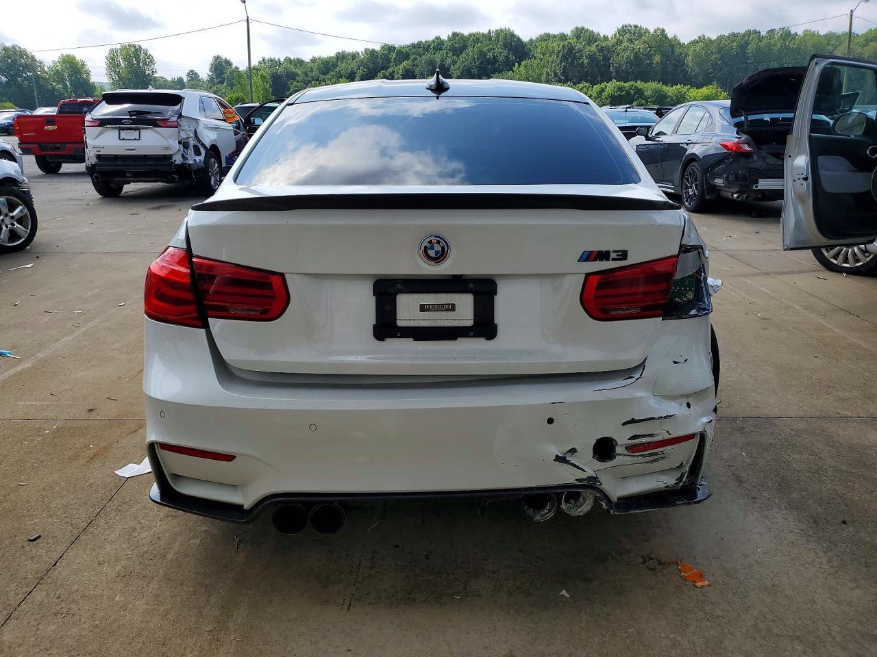 2018 BMW M3 - zdjęcie 6