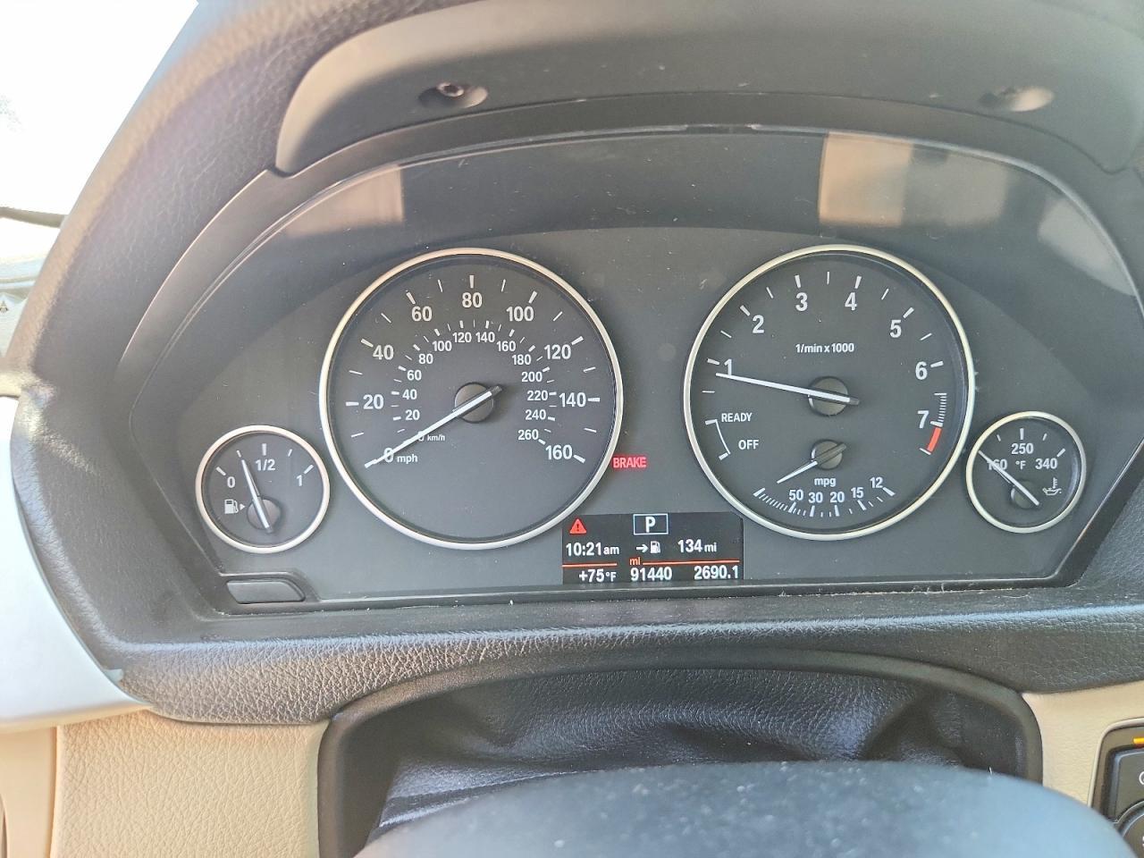 2015 BMW 320 I xDrive - zdjęcie 9
