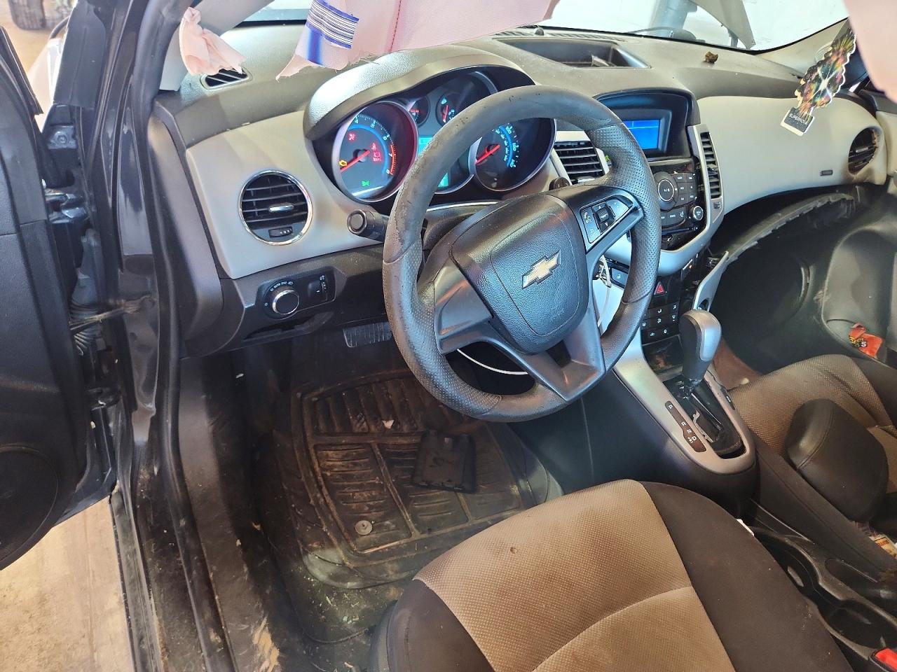 2014 Chevrolet Cruze Ls - zdjęcie 8