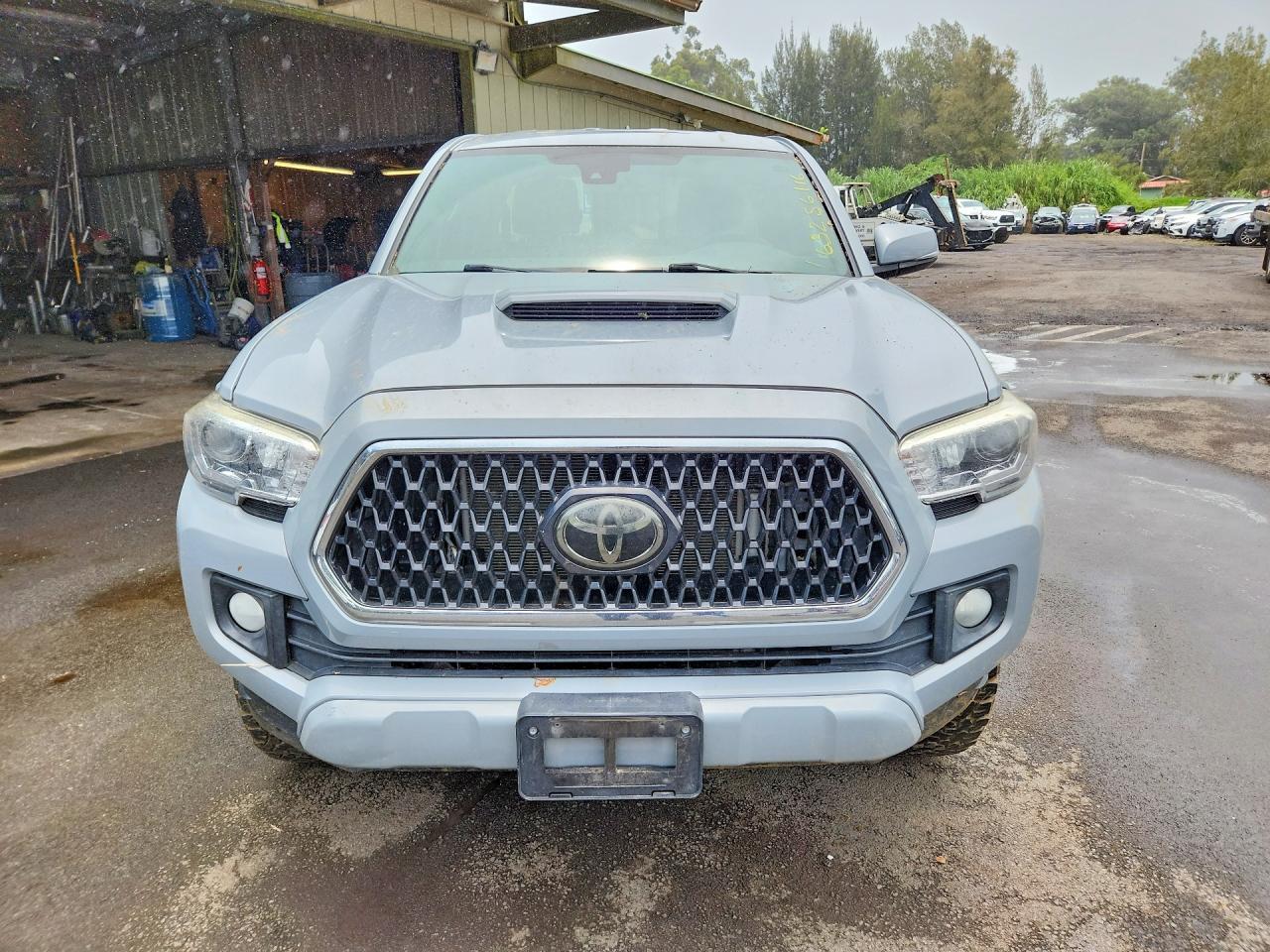 2018 Toyota Tacoma Sr5 V6 - zdjęcie 5