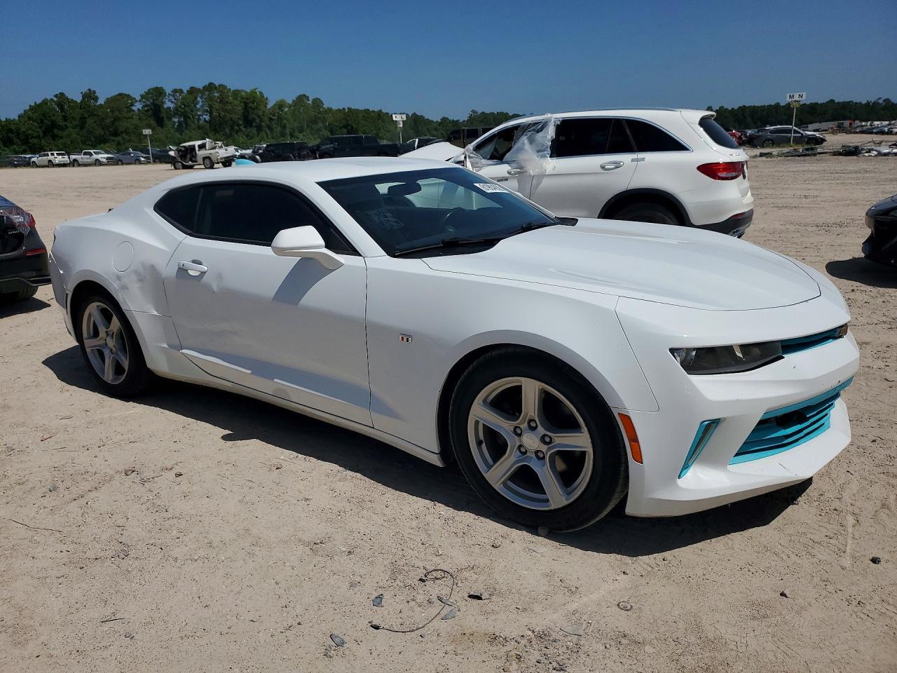 2018 Chevrolet Camaro Ls - zdjęcie 4