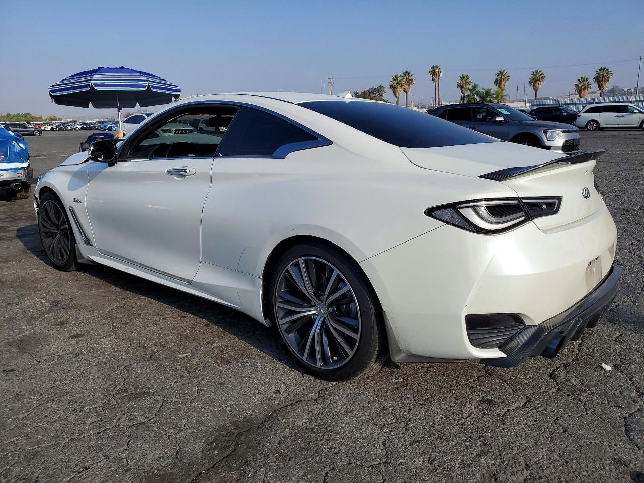 2019 Infiniti Q60 3.0T Luxe - zdjęcie 2