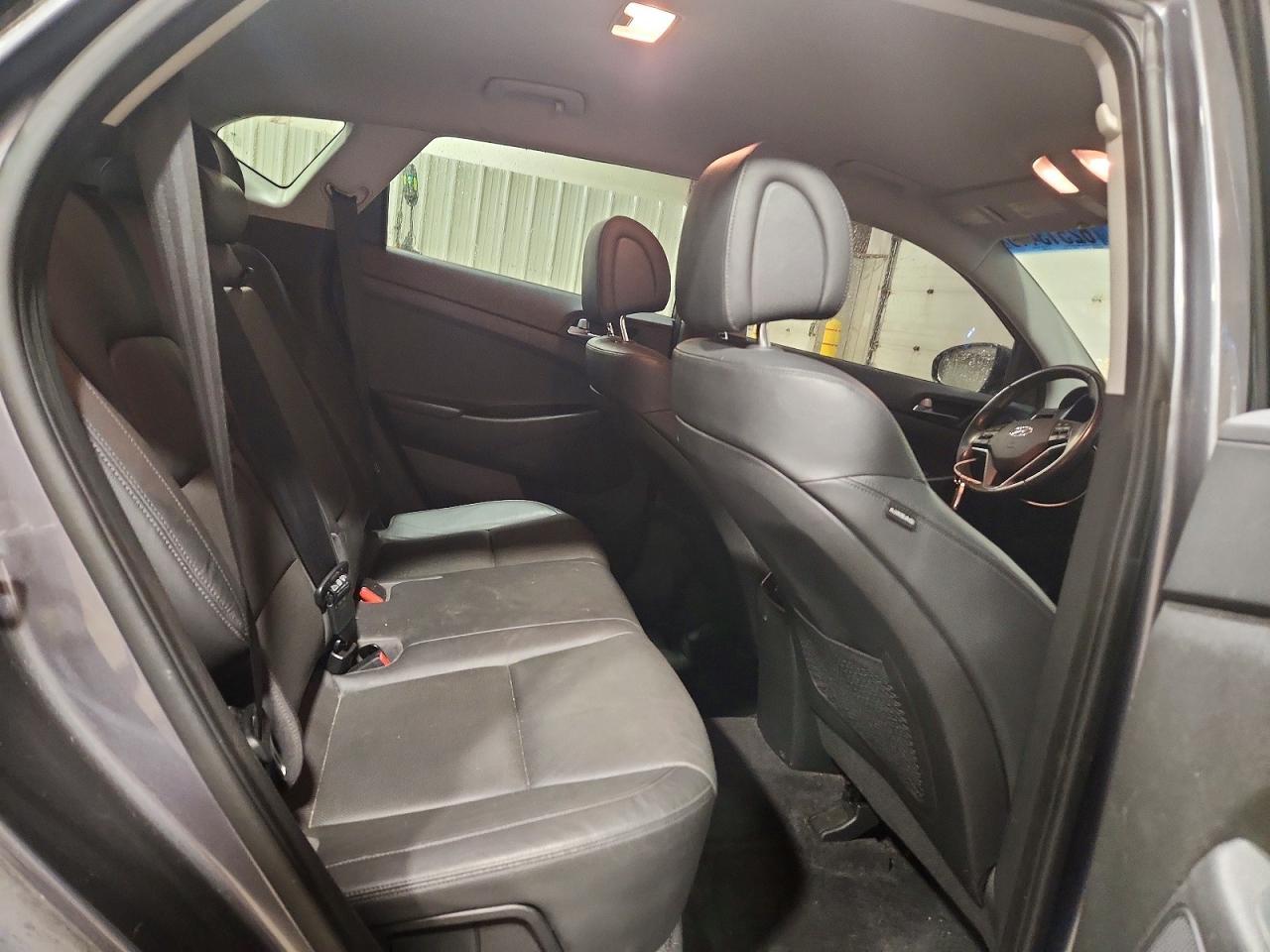 2016 Hyundai Tucson Limited - zdjęcie 11