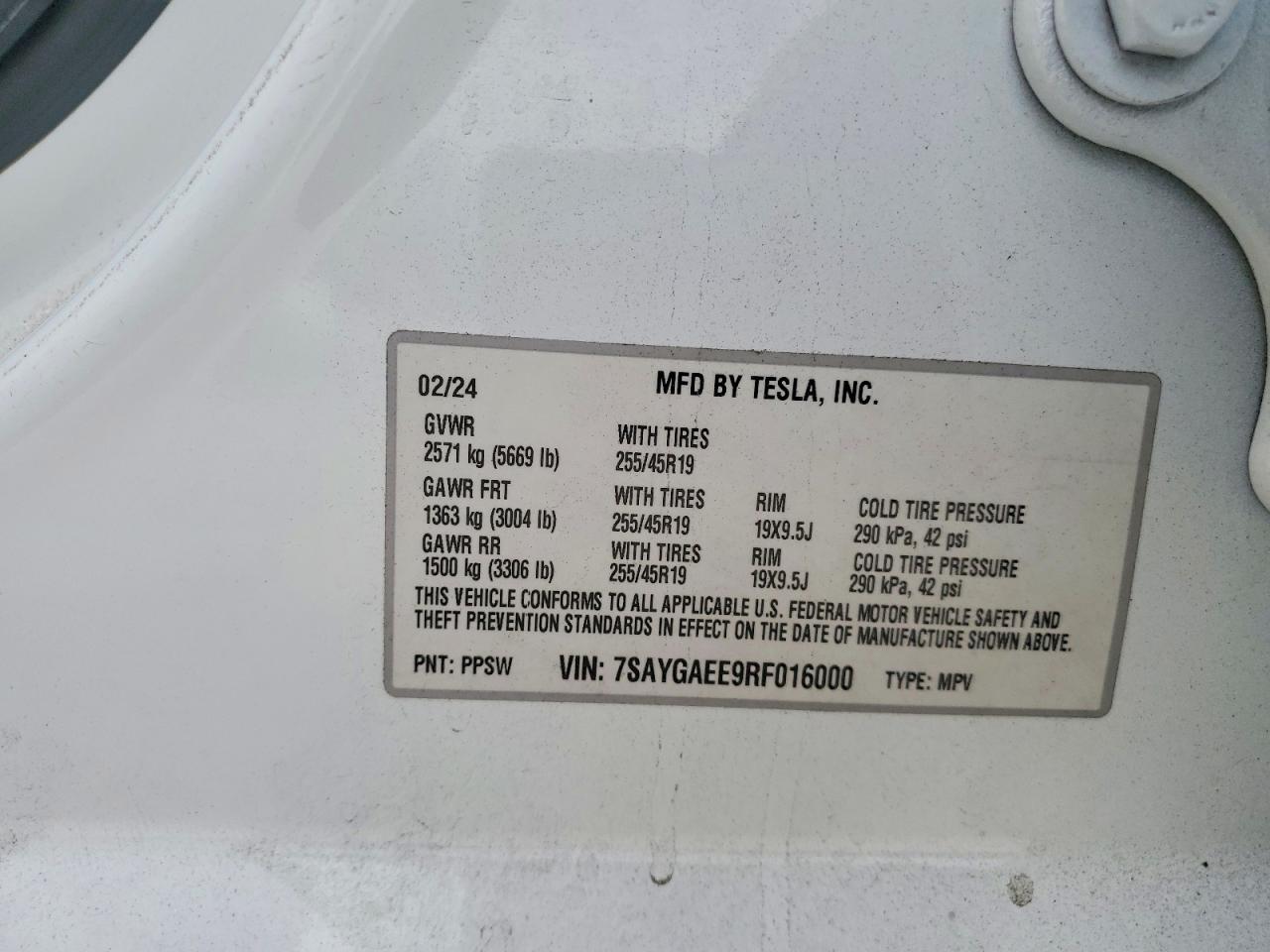 2024 Tesla Model Y - zdjęcie 12