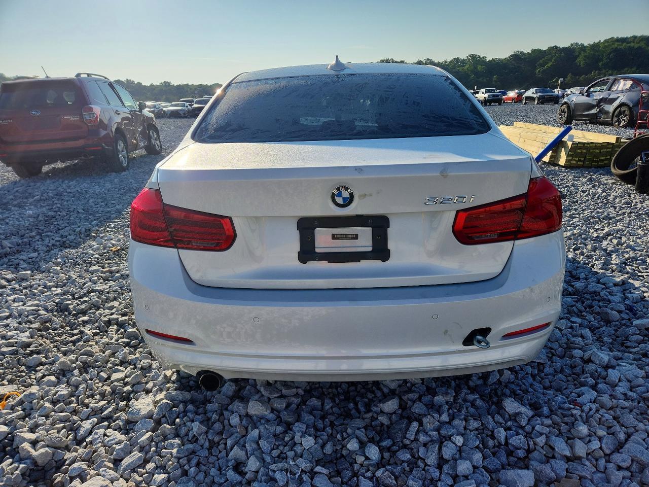 2017 BMW 320 I - zdjęcie 6