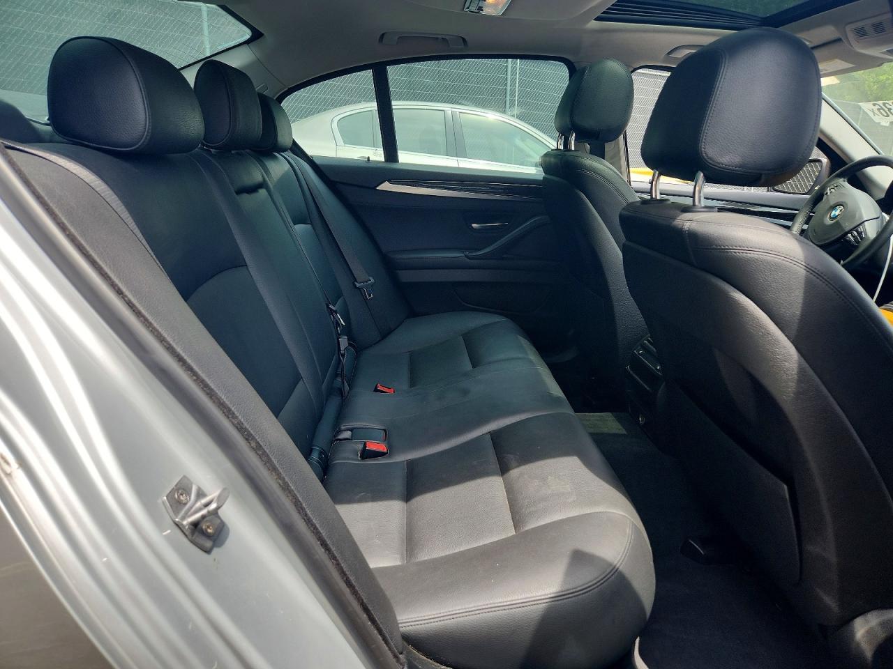 2014 BMW Seria 5 535i - zdjęcie 10