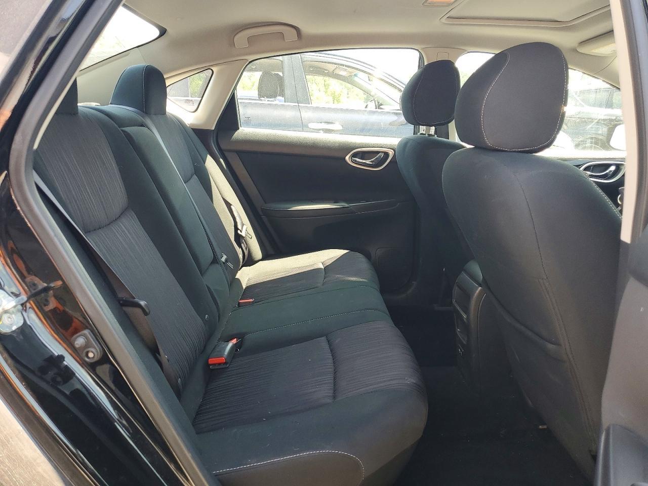 2019 Nissan Sentra Sv - zdjęcie 10