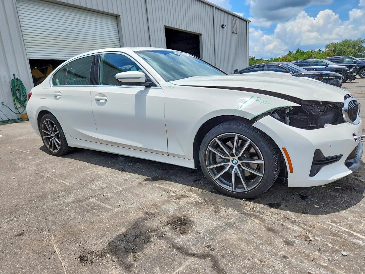 2020 BMW 330I - zdjęcie 4