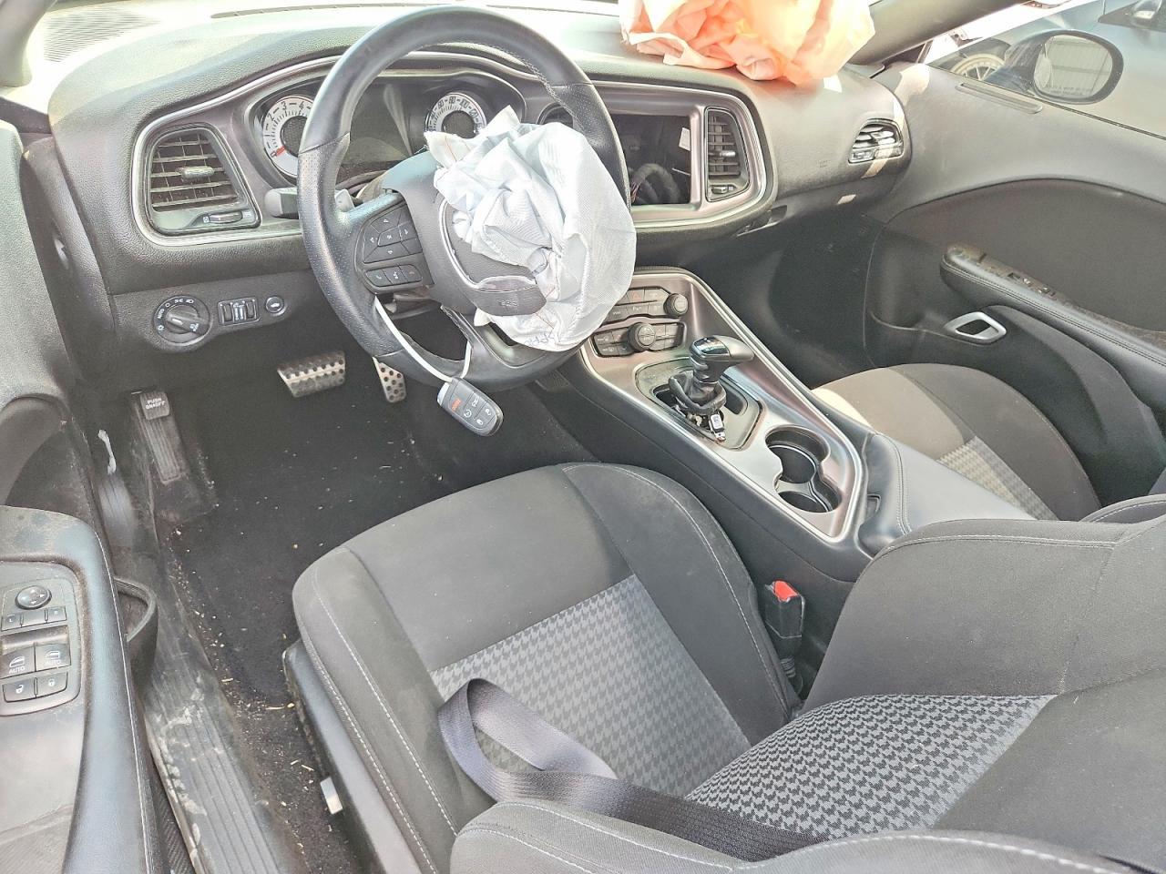 2021 Dodge Challenger R/T - zdjęcie 8