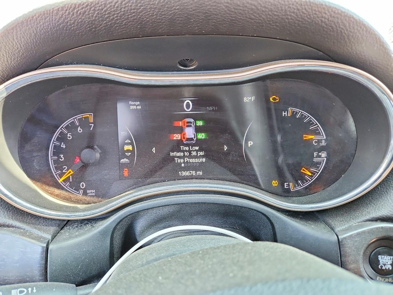 2014 Jeep Grand Cherokee Limited - zdjęcie 9