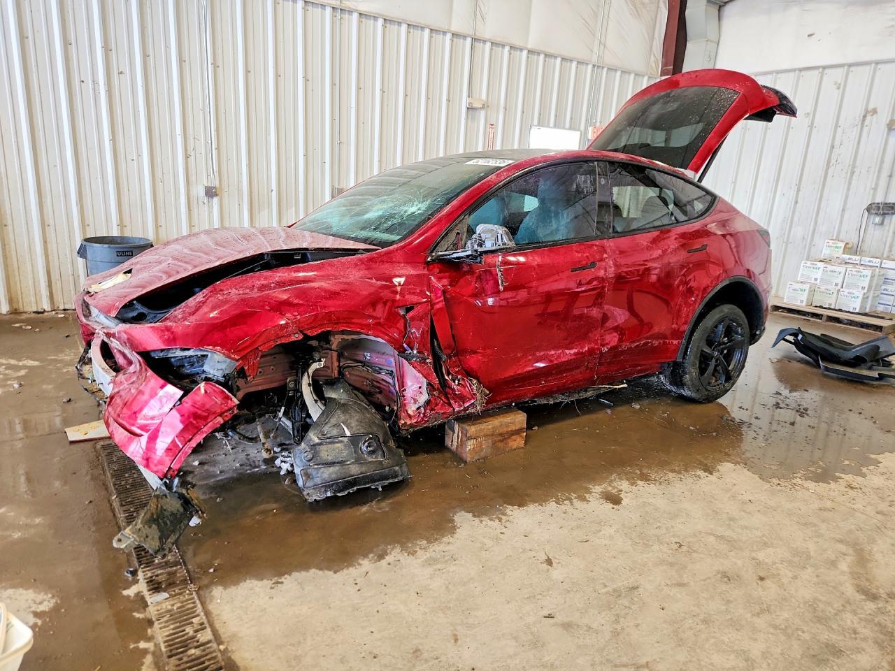 2026 Tesla Model Y - zdjęcie główne