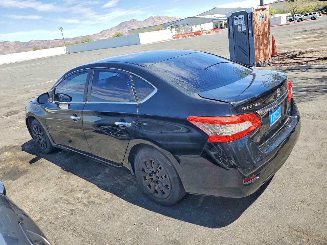 2013 Nissan Sentra S - zdjęcie 2
