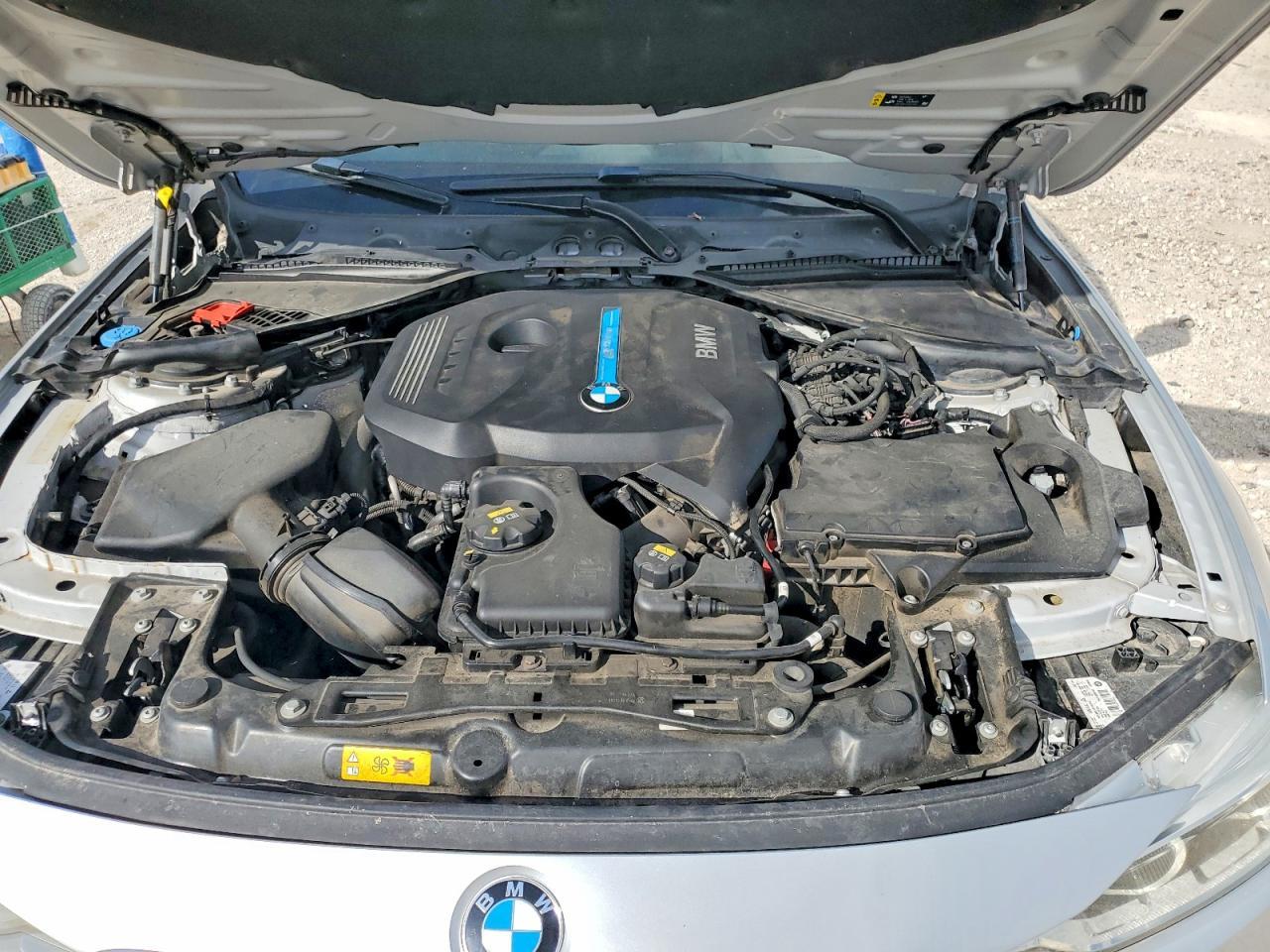 2017 BMW 330E - zdjęcie 11
