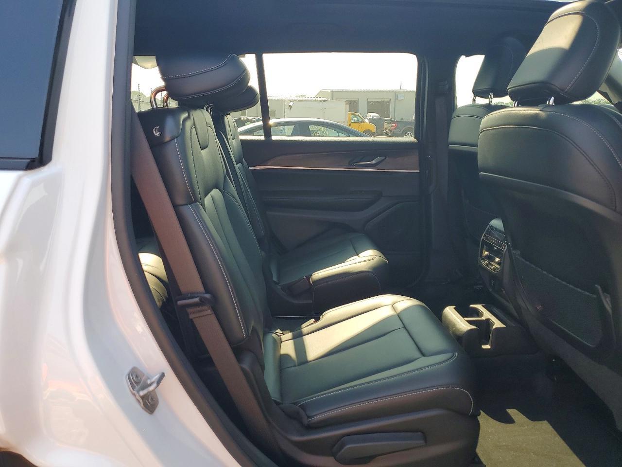 2025 Jeep Grand Cherokee L Limited - zdjęcie 11