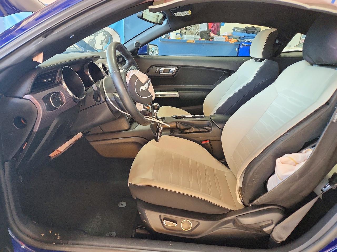 2015 Ford Mustang - zdjęcie 7