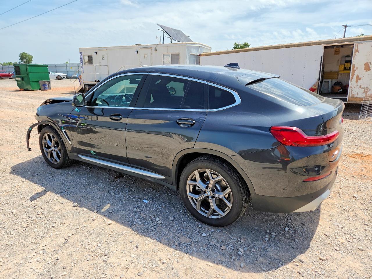 2022 BMW X4 xDrive30I - zdjęcie 2