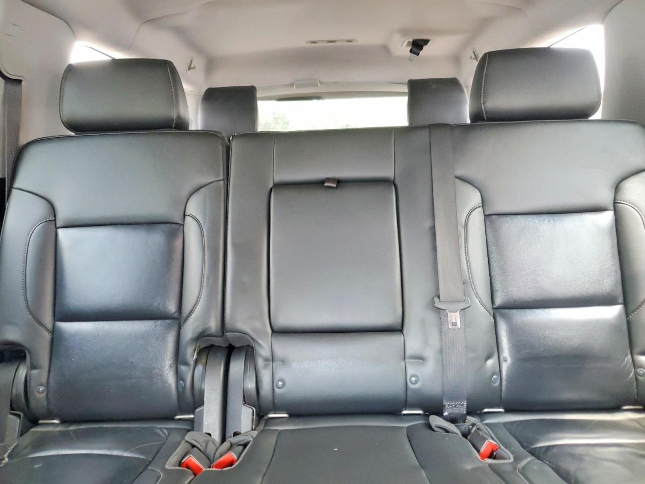 2019 Chevrolet Suburban K1500 Lt - zdjęcie 10