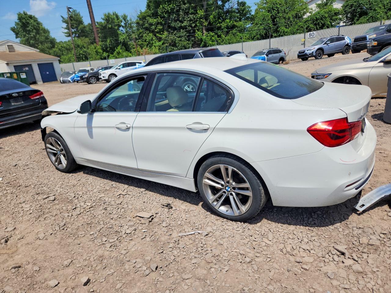 2017 BMW Seria 3 330i - zdjęcie 2