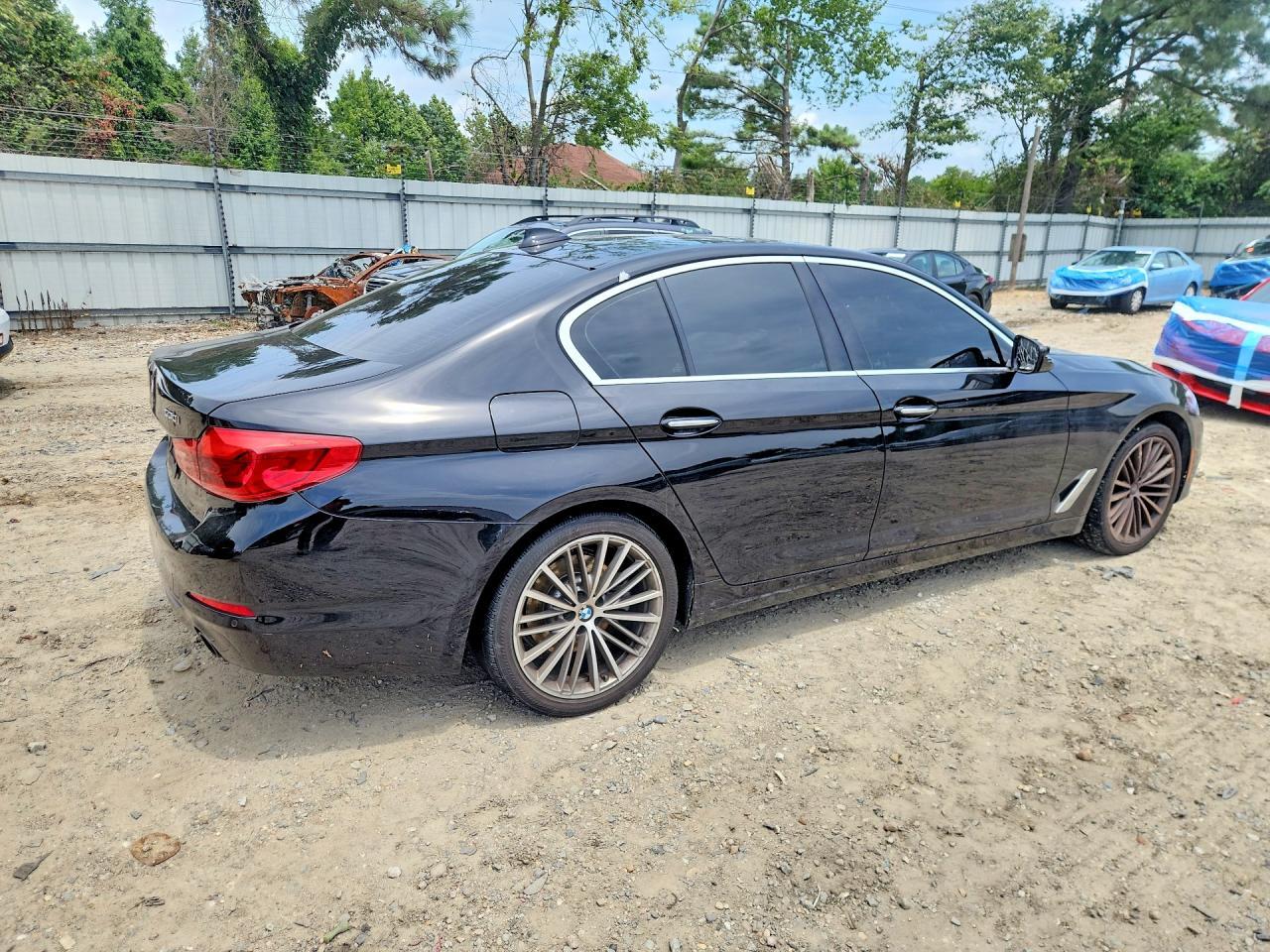 2018 BMW Seria 5 530i - zdjęcie 3
