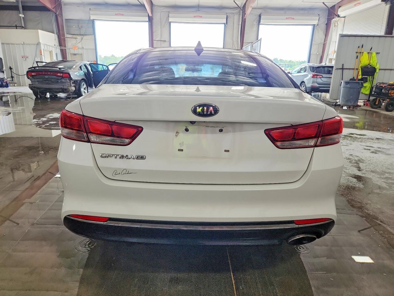 2017 Kia Optima Lx - zdjęcie 6