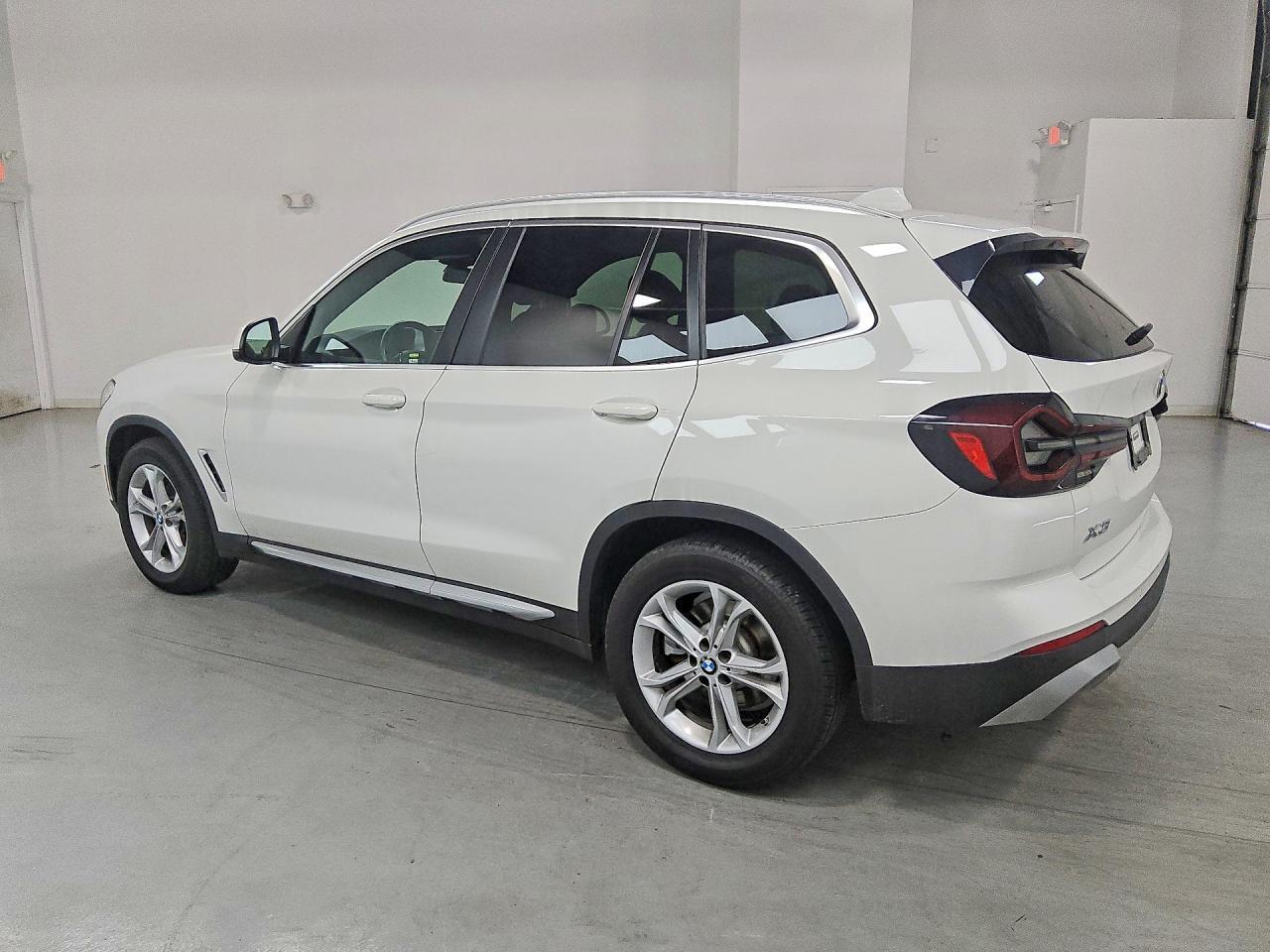 2022 BMW X3 Sdrive30I - zdjęcie 2