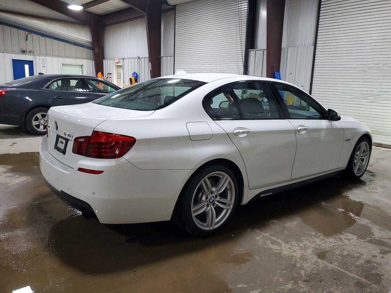 2014 BMW Seria 5 535i - zdjęcie 3