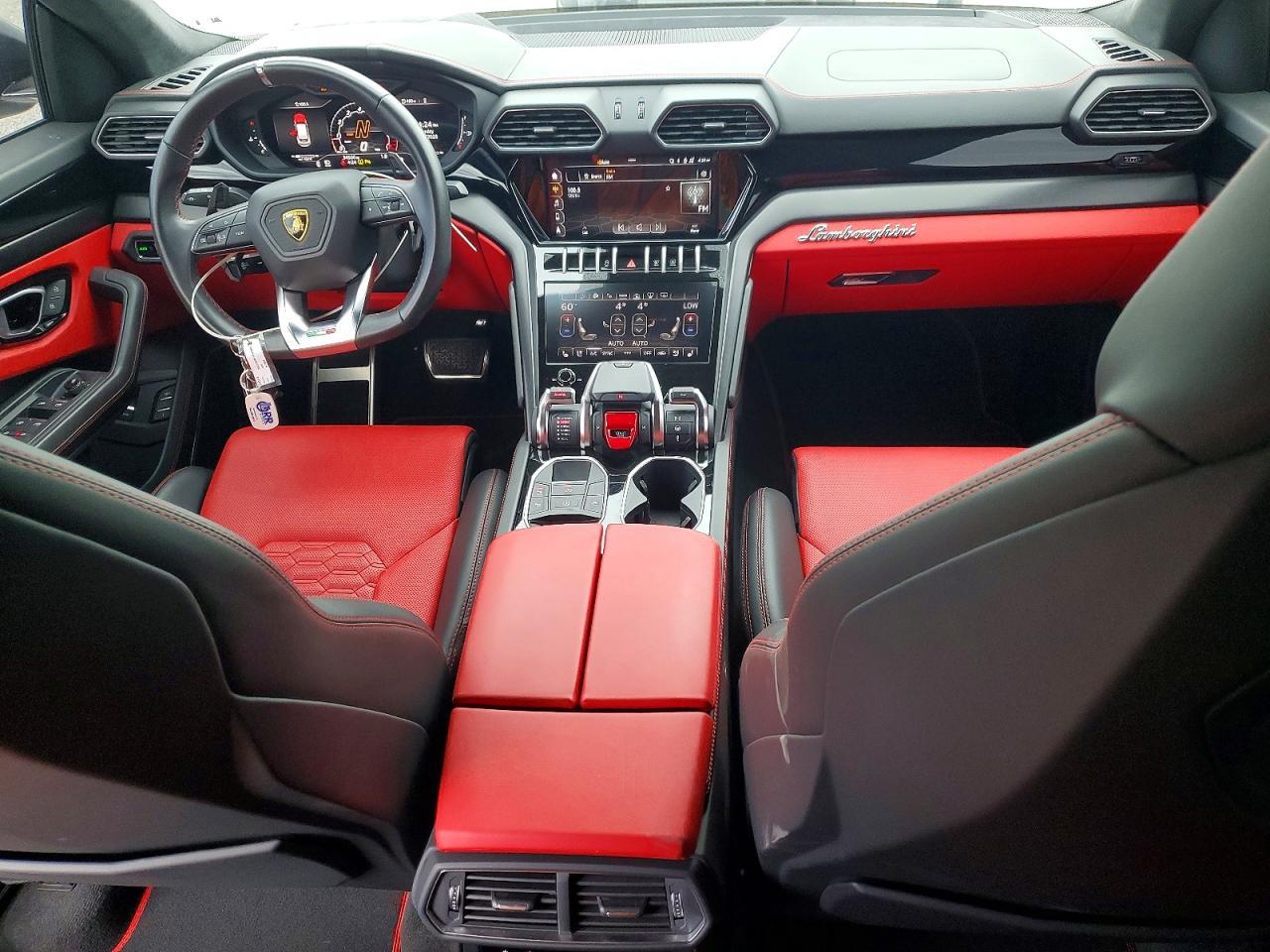 2022 Lamborghini Urus - zdjęcie 8