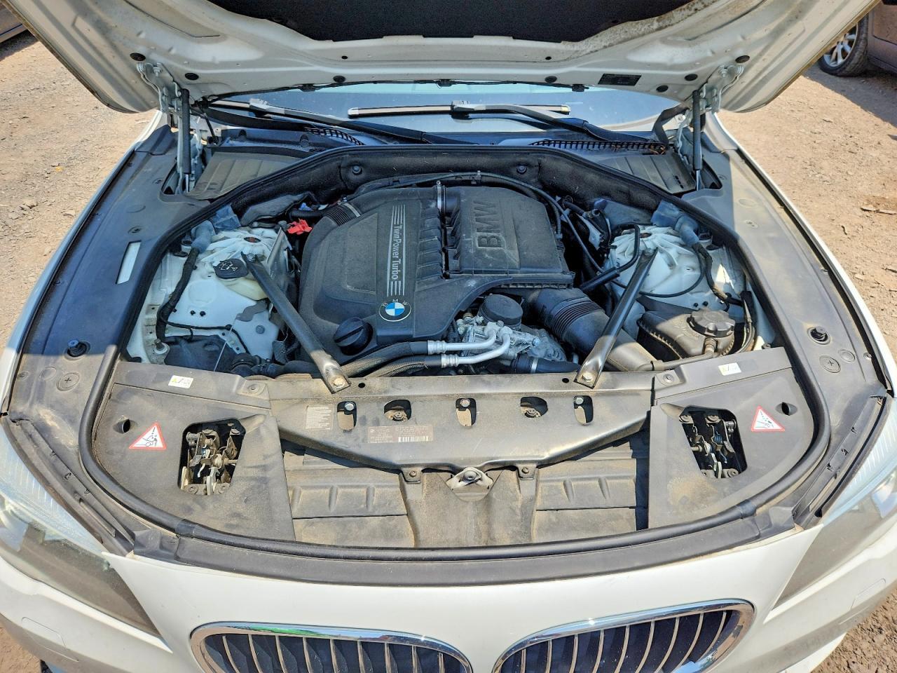 2013 BMW 740 Li - zdjęcie 11