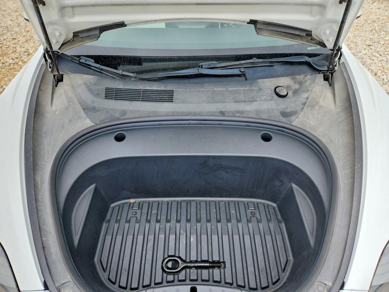 2022 Tesla Model 3 - zdjęcie 11