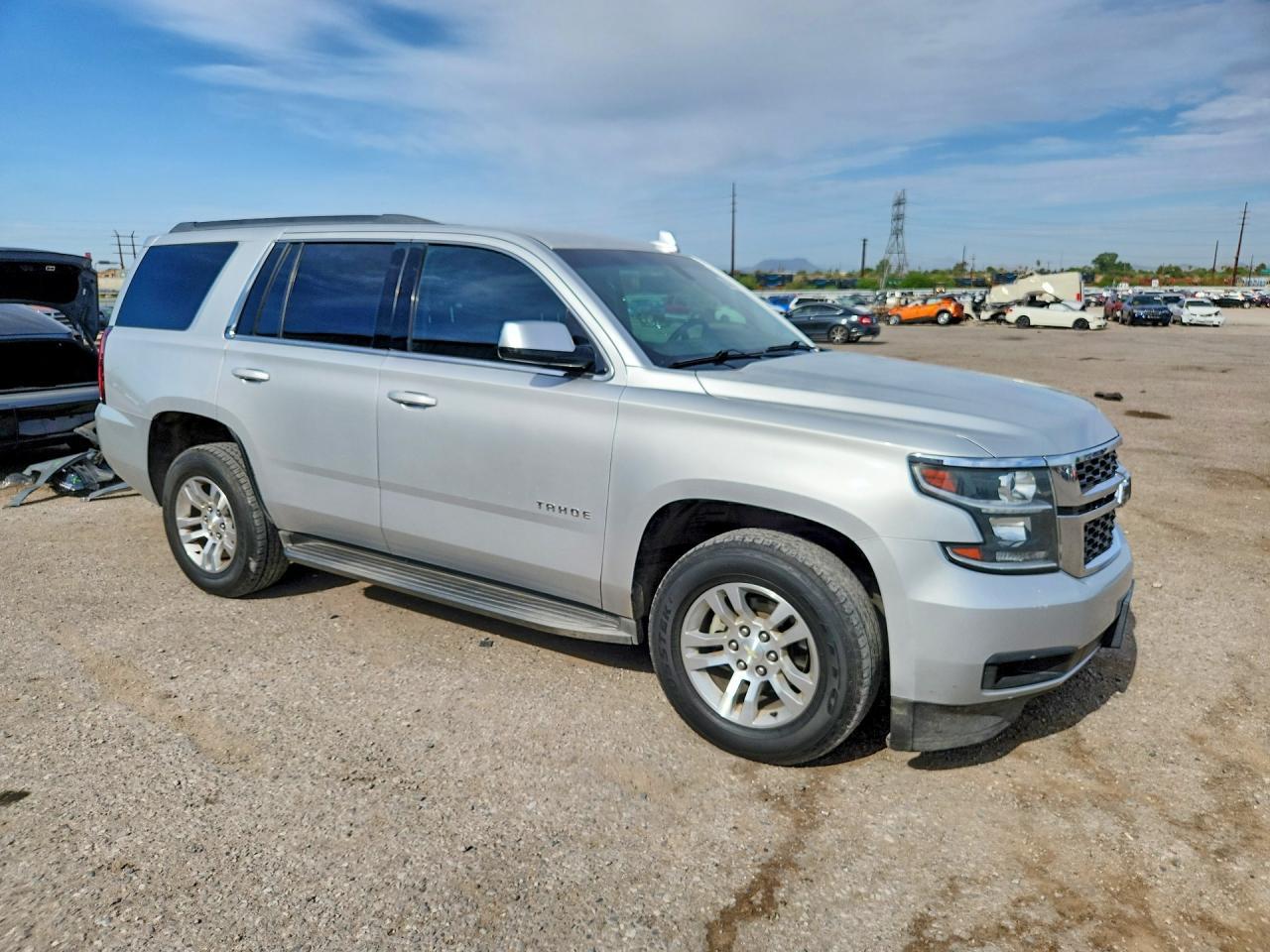 2017 Chevrolet Tahoe C1500 Ls - zdjęcie 4