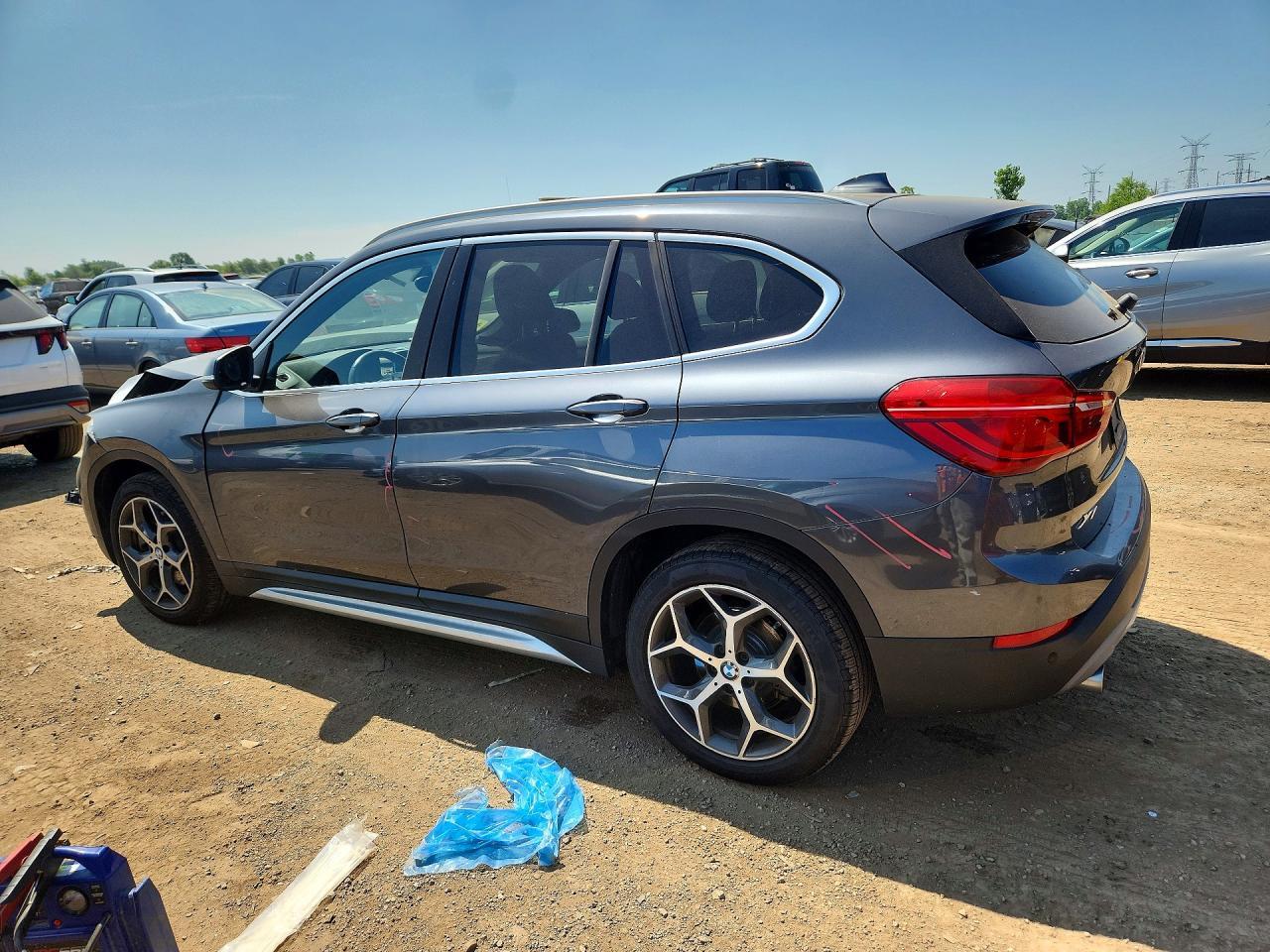 2019 BMW X1 xDrive28I - zdjęcie 2