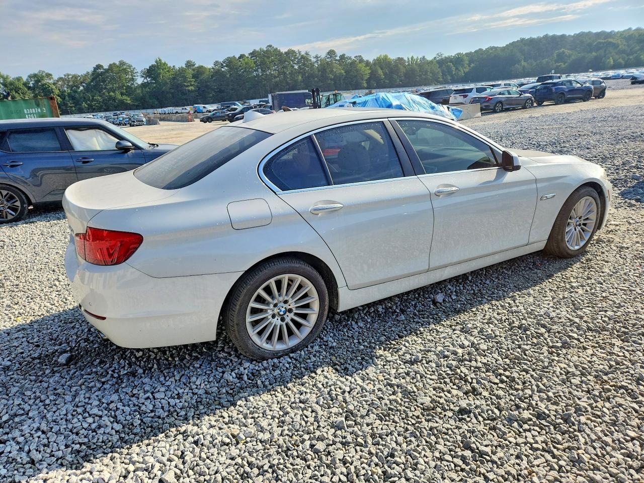 2013 BMW Seria 5 535i - zdjęcie 3