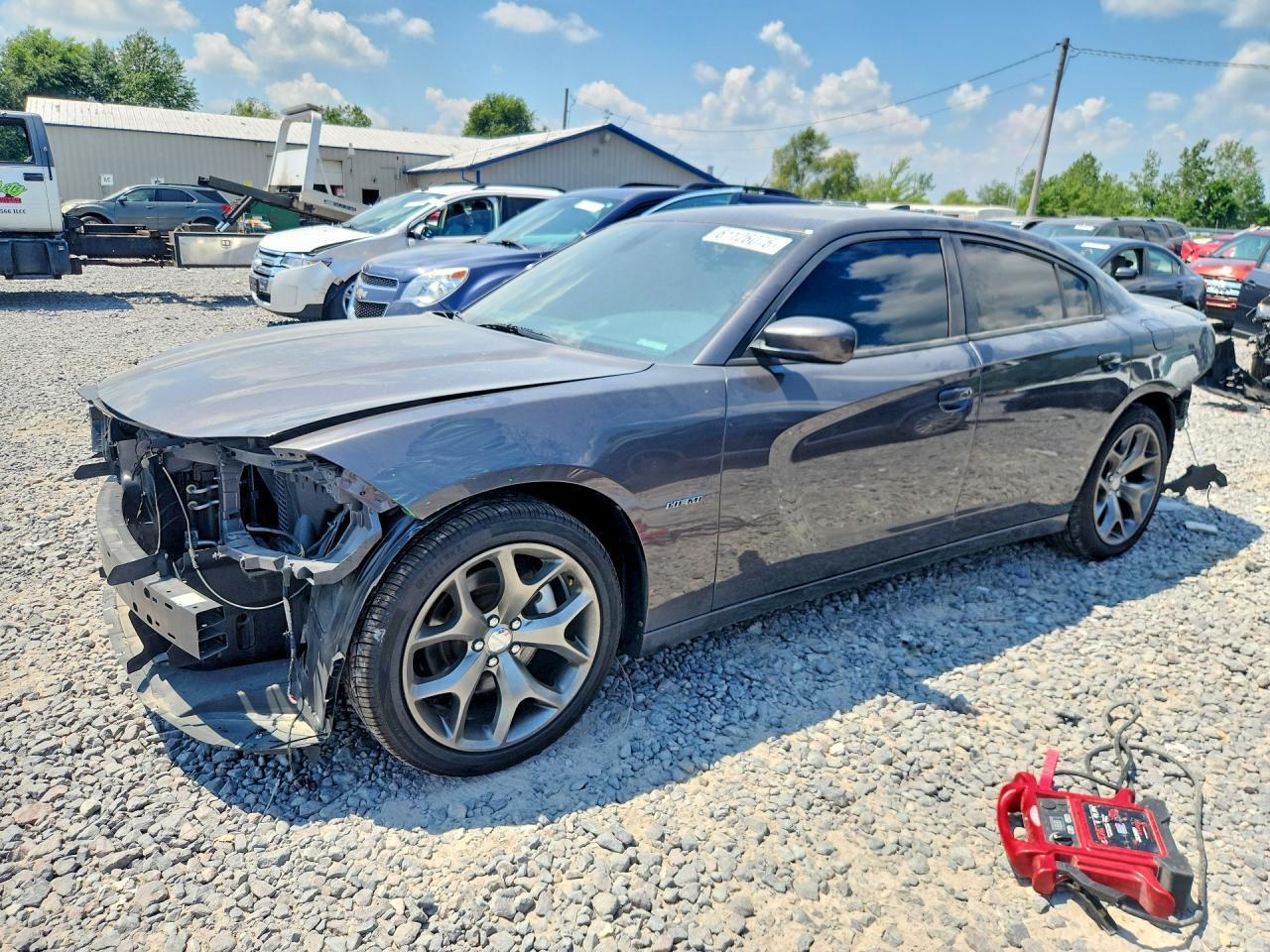 2016 Dodge Charger R/T - zdjęcie główne