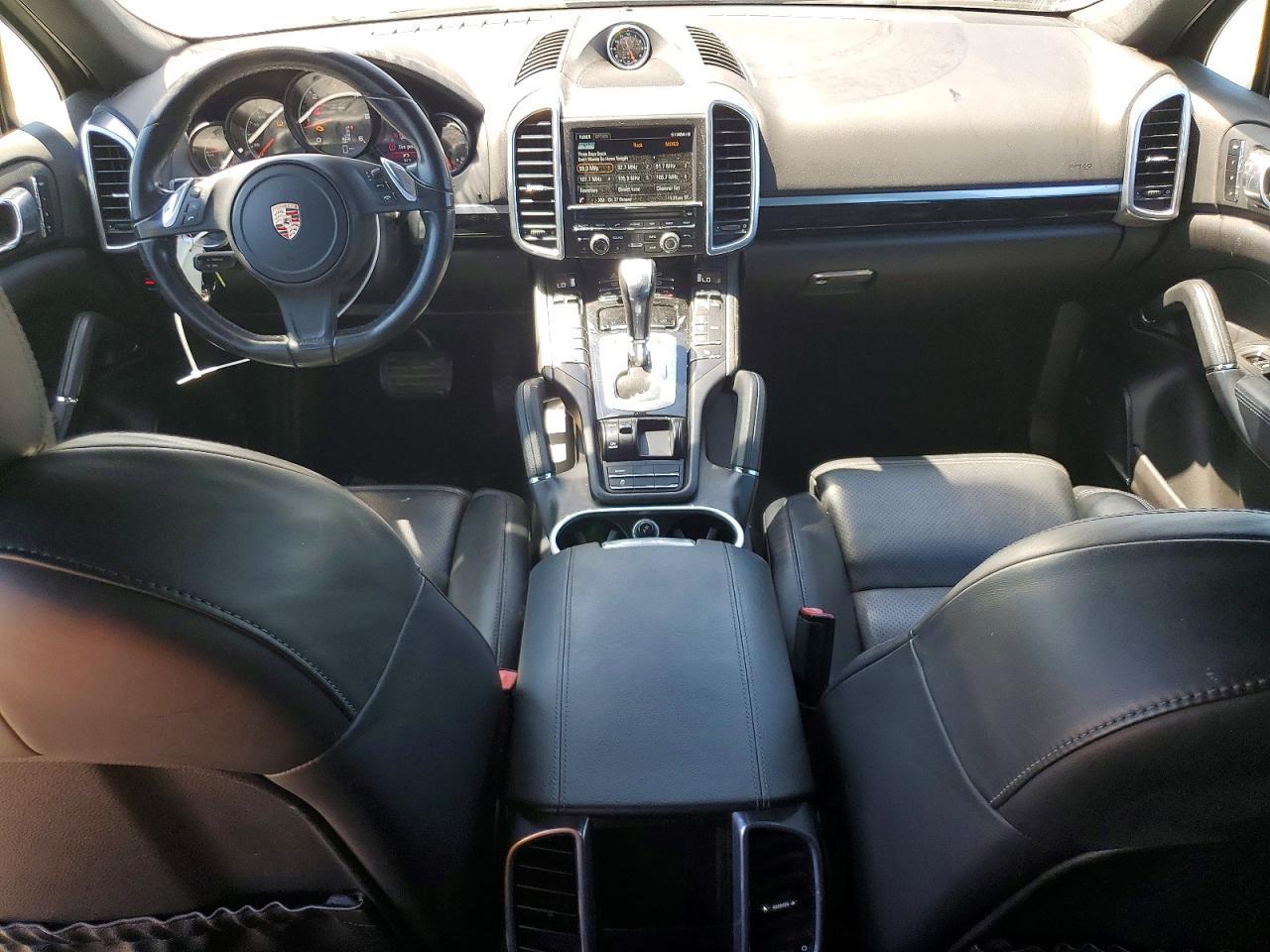2014 Porsche Cayenne - zdjęcie 8