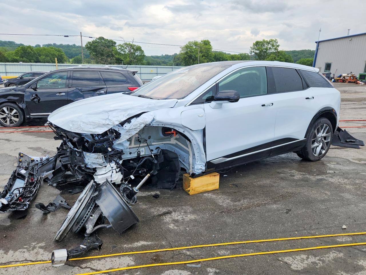 2026 Cadillac Optiq Luxury - zdjęcie główne