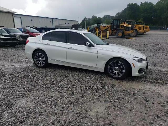 2017 BMW 330 Xi - zdjęcie 14