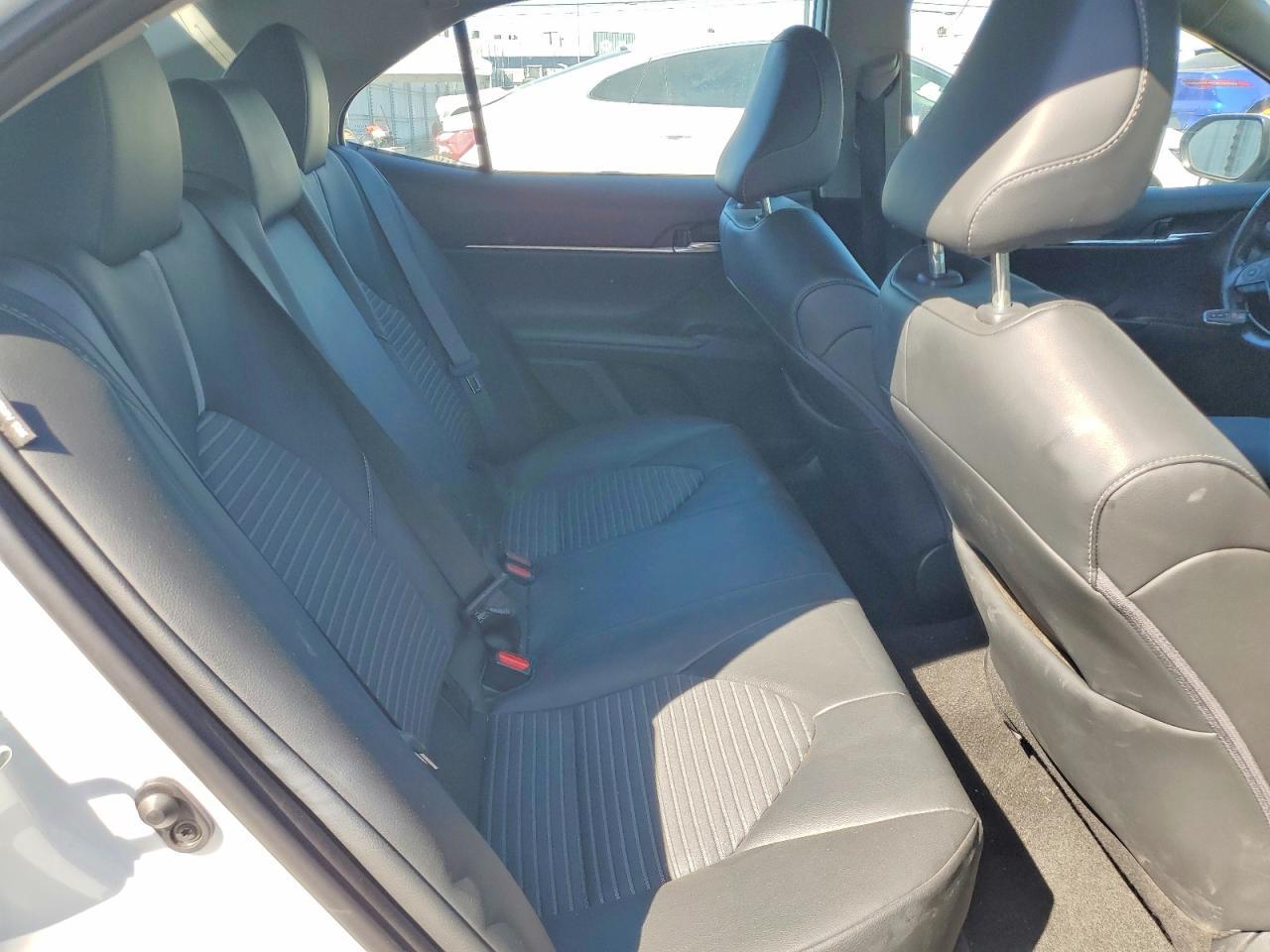 2023 Toyota Camry Se - zdjęcie 10