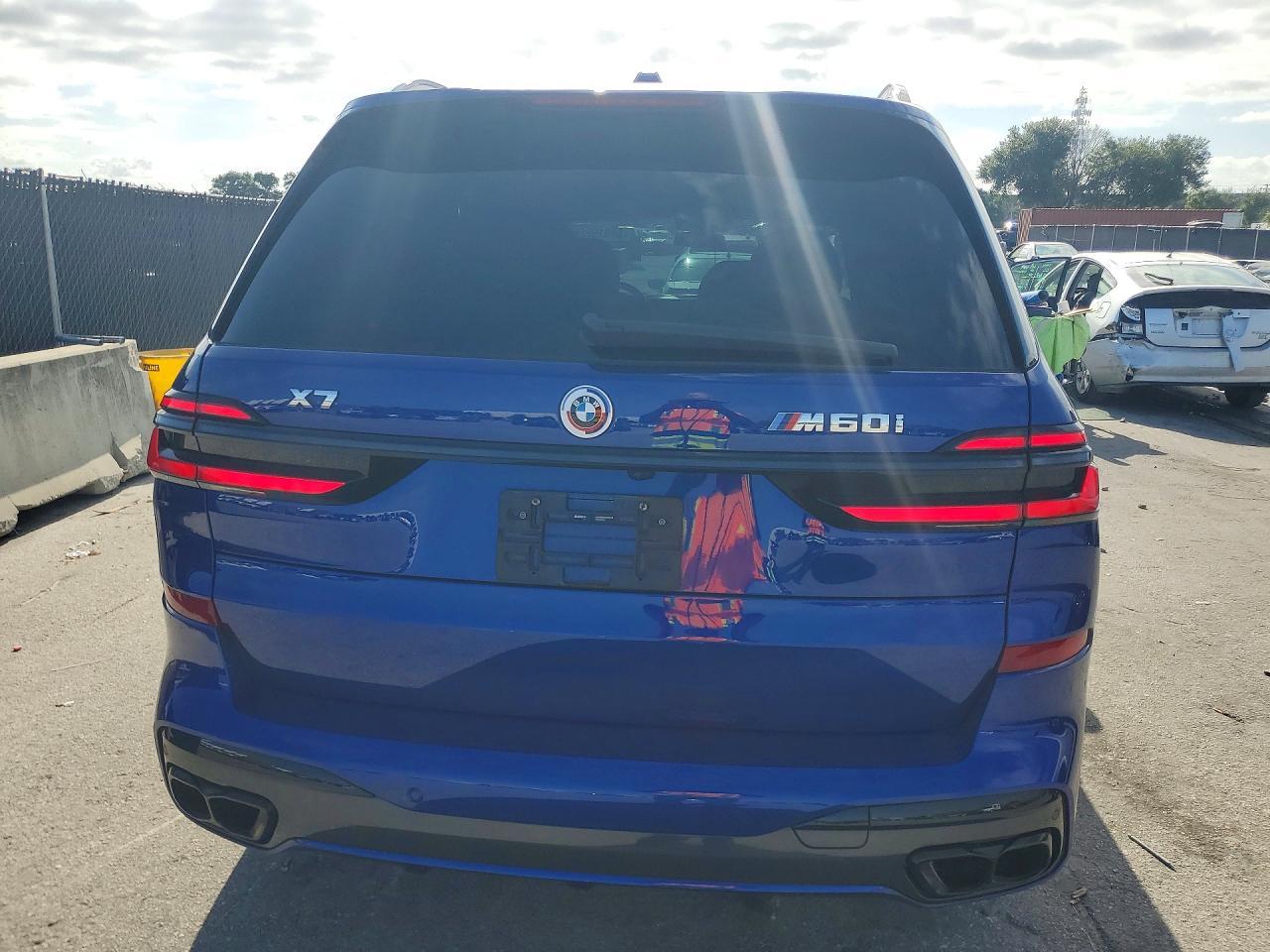 2024 BMW X7 M60I - zdjęcie 6